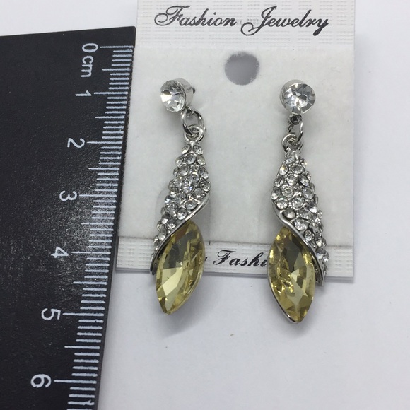 Women Earring Silver Plated Alloy with Stone - Picture 5 of 6
